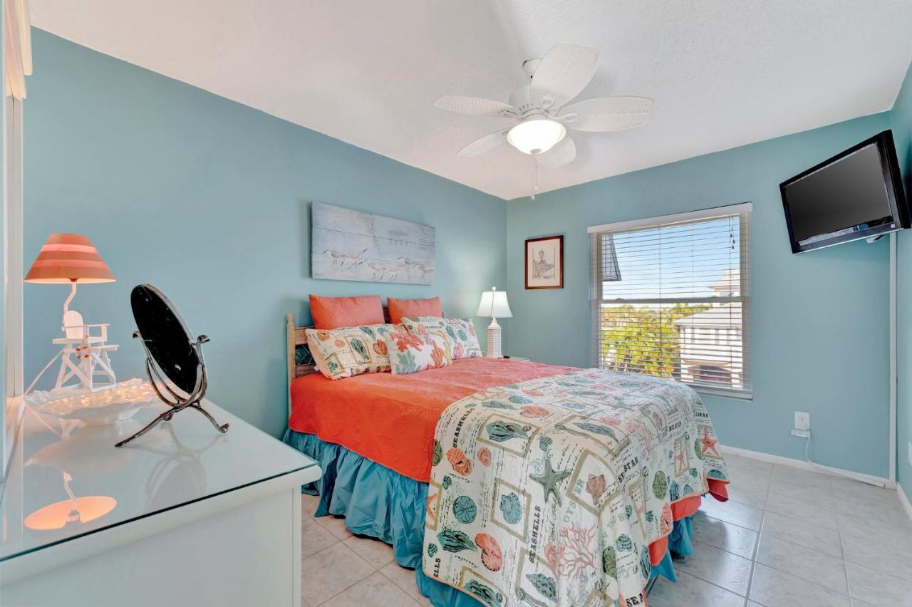 Apartmán Coastal Cheer Bradenton Beach Exteriér fotografie