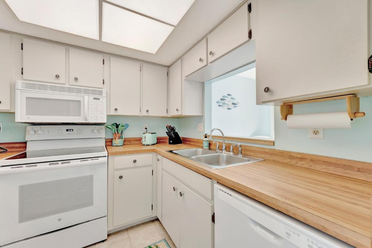 Apartmán Coastal Cheer Bradenton Beach Exteriér fotografie